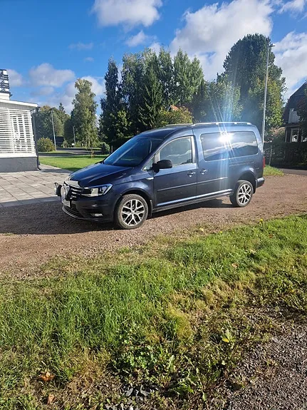 Volkswagen Caddy Maxi 2018 photo 2