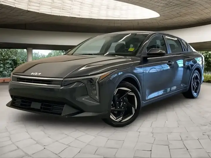 Kia K4