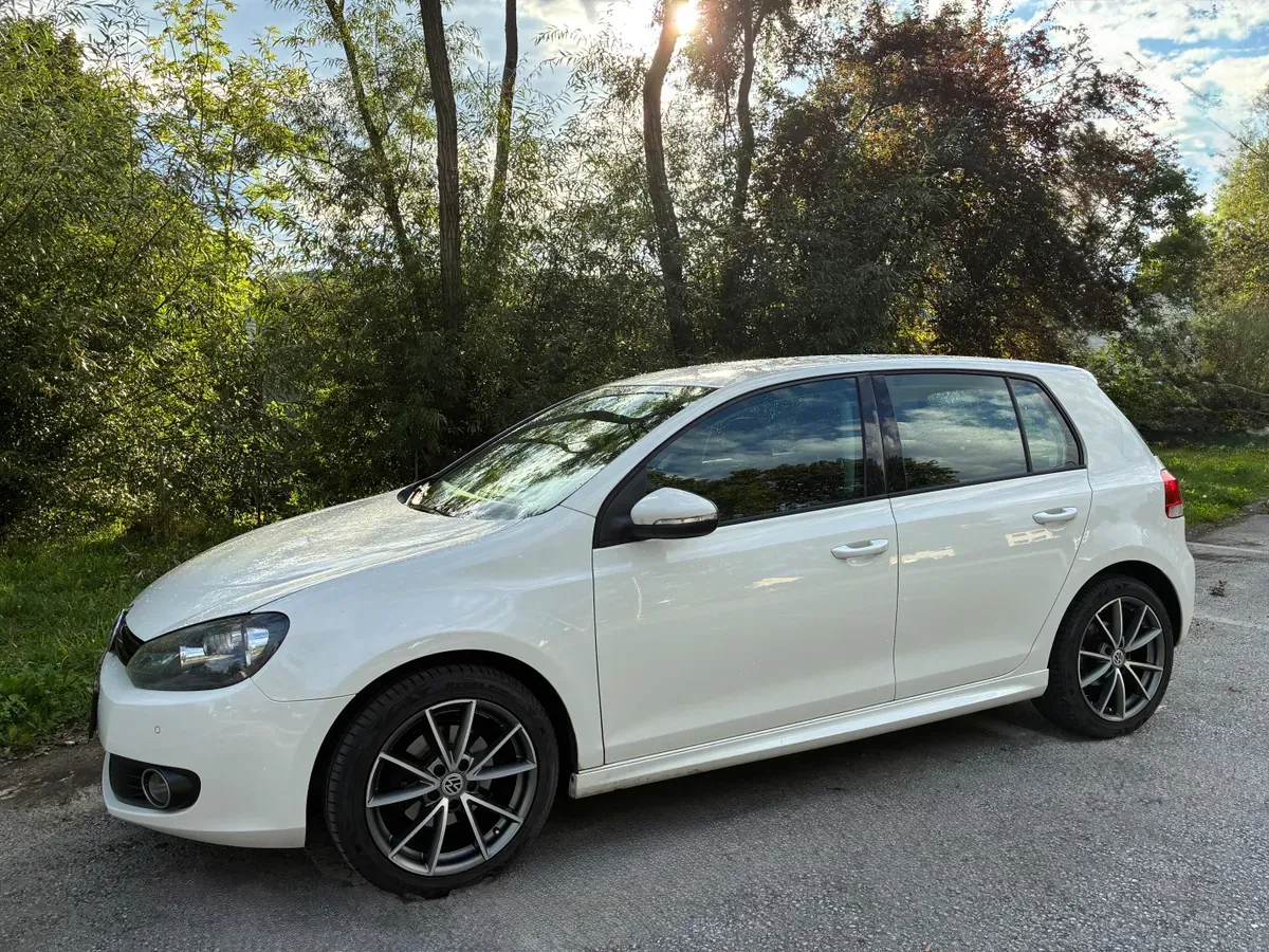 Volkswagen Golf 2009 photo 2