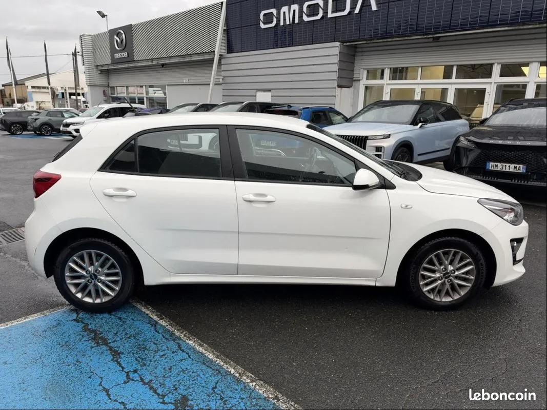 Kia Rio 2021 photo 4