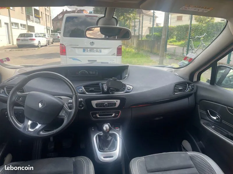 Renault Grand Scenic 2016 photo 5