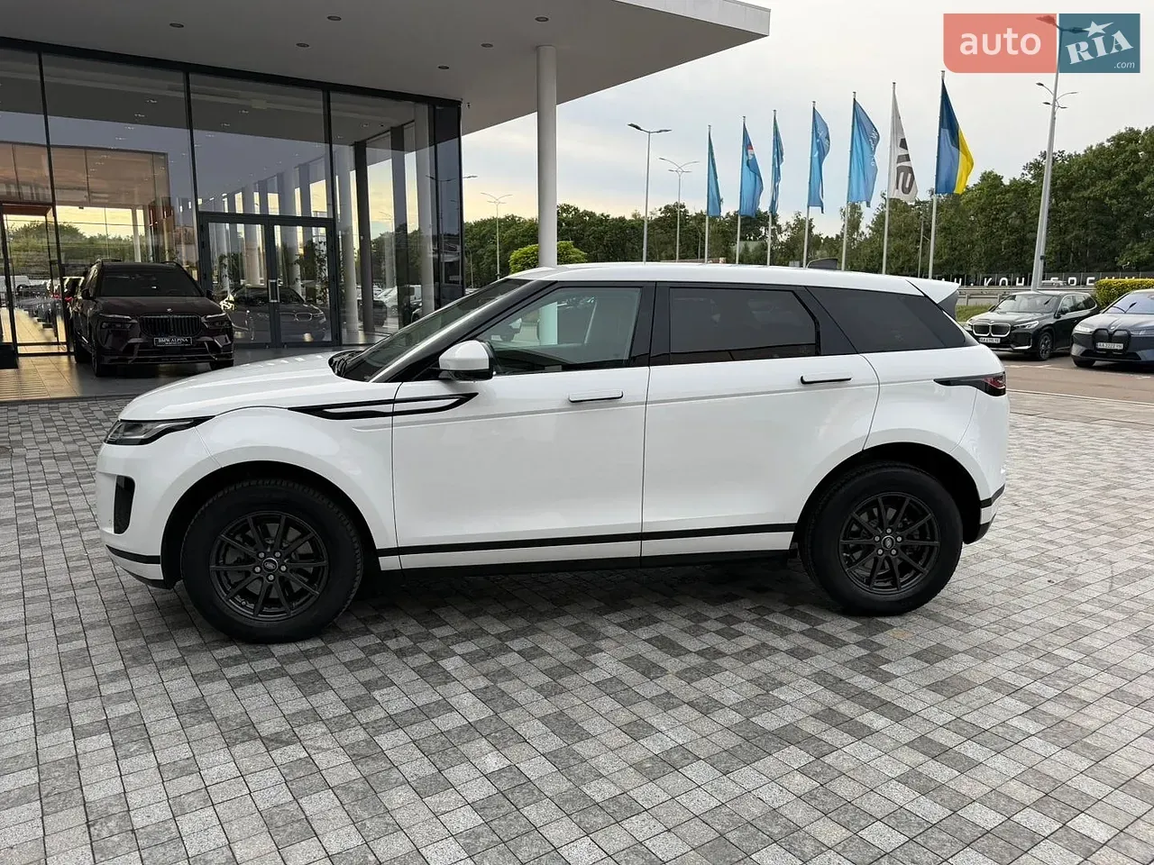 Land Rover Range Rover Evoque 2019 photo 3