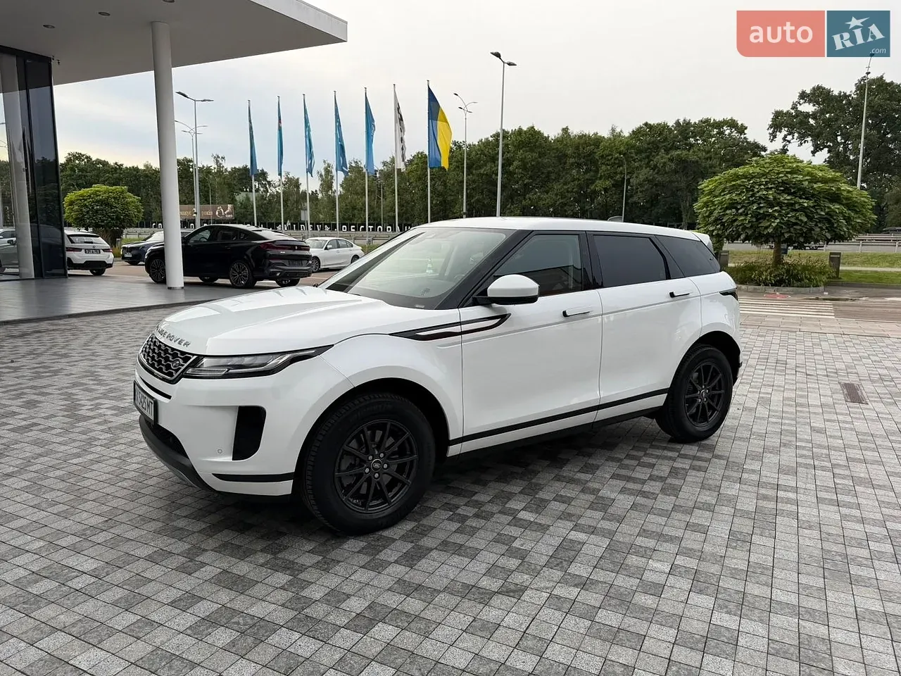 Land Rover Range Rover Evoque 2019 photo 2
