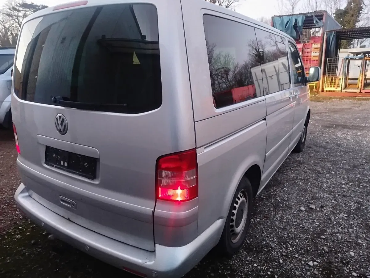 Volkswagen Multivan 2005 photo 3