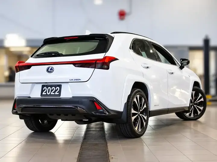 Lexus Ux 250H 2022 photo 2