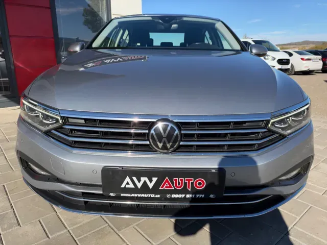 Volkswagen Passat 2022 photo 2
