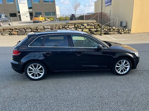 Audi A3 2014 photo 2