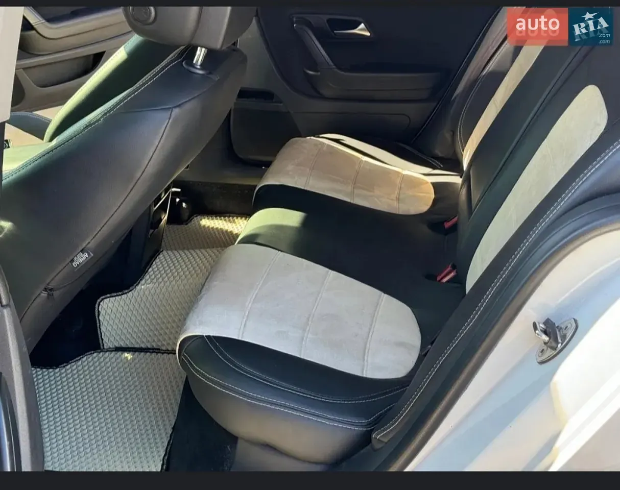 Volkswagen Cc / Passat Cc 2012 photo 2