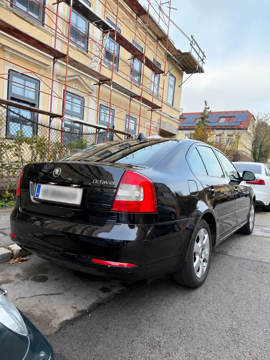 Skoda Octavia 2009 photo 3