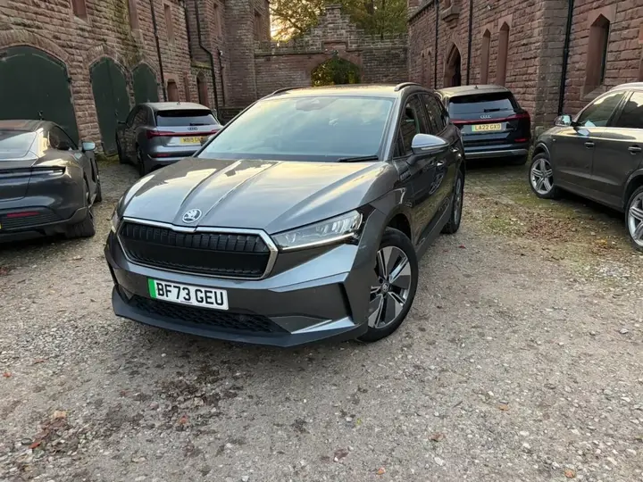 Skoda Enyaq 2023 photo 2