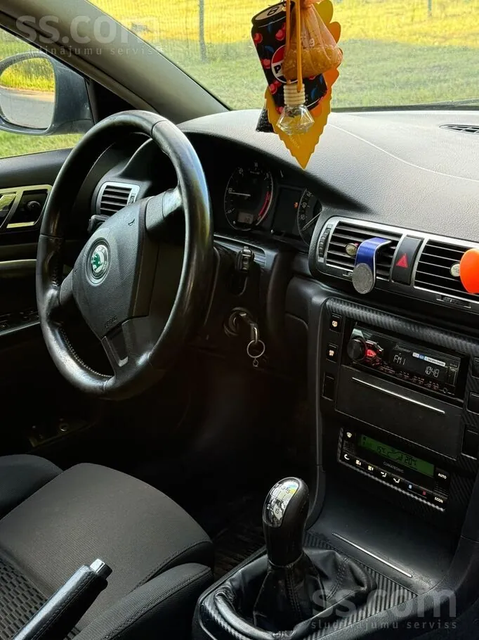 Skoda Superb 2006 photo 3