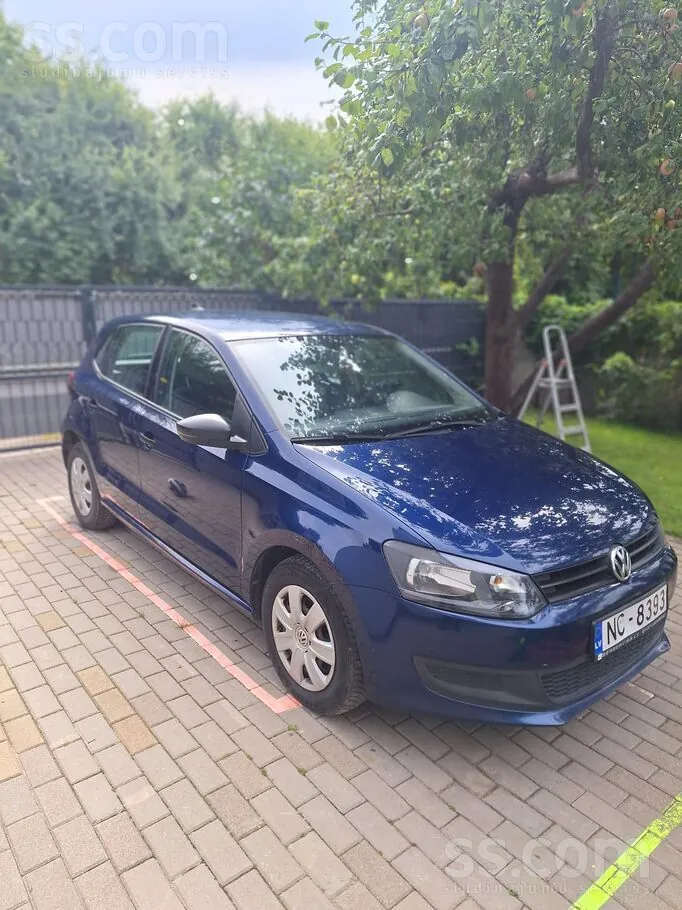 Volkswagen Polo 2014 photo 2