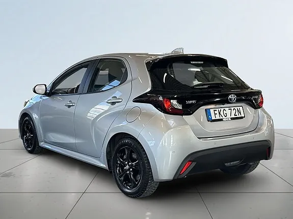Toyota Yaris 2023 photo 5