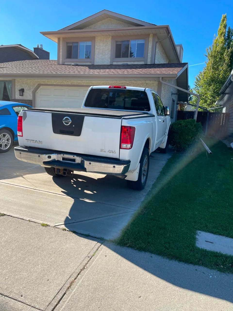 Nissan Titan 2011 photo 3