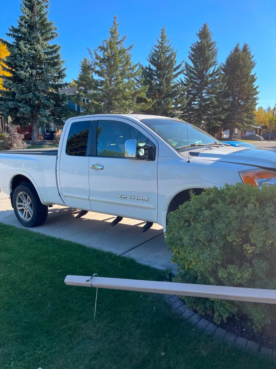 Nissan Titan 2011 photo 4