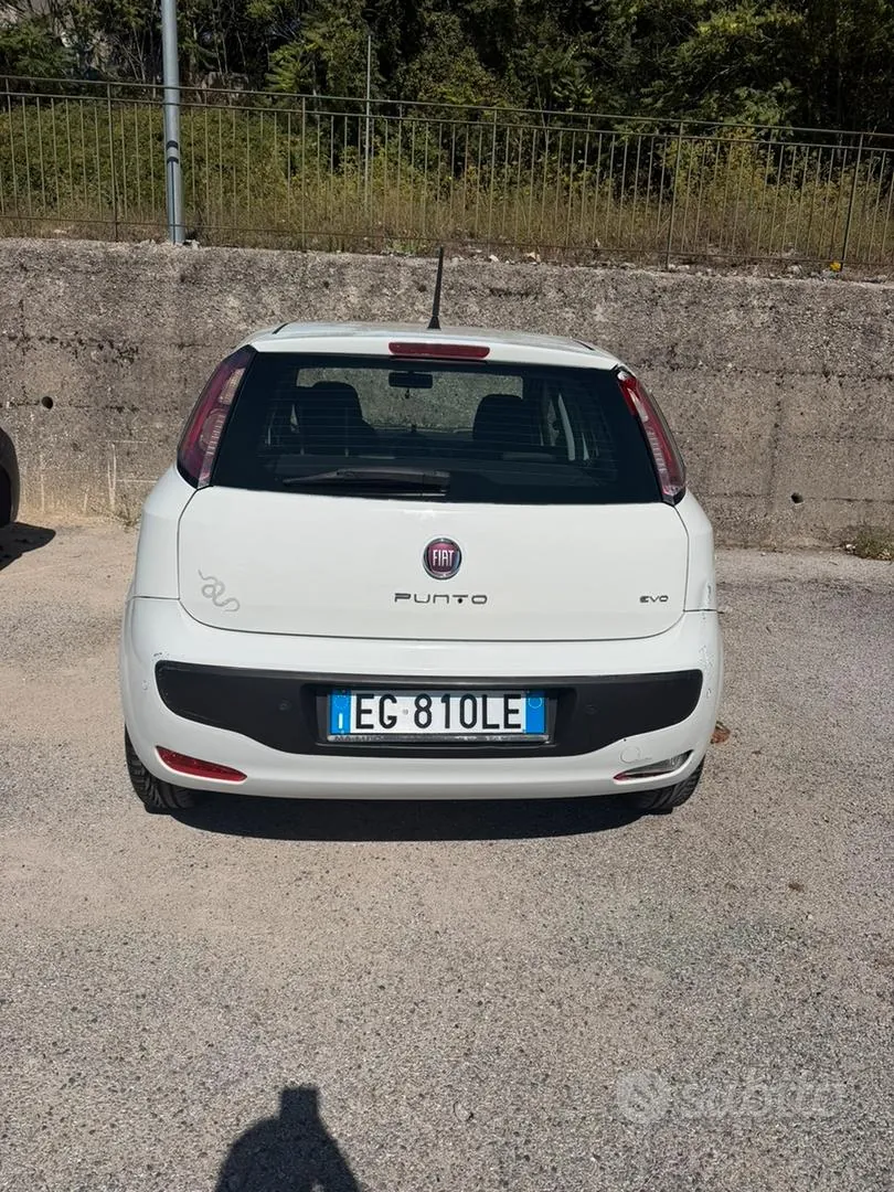 Fiat Punto Evo 2011 photo 5