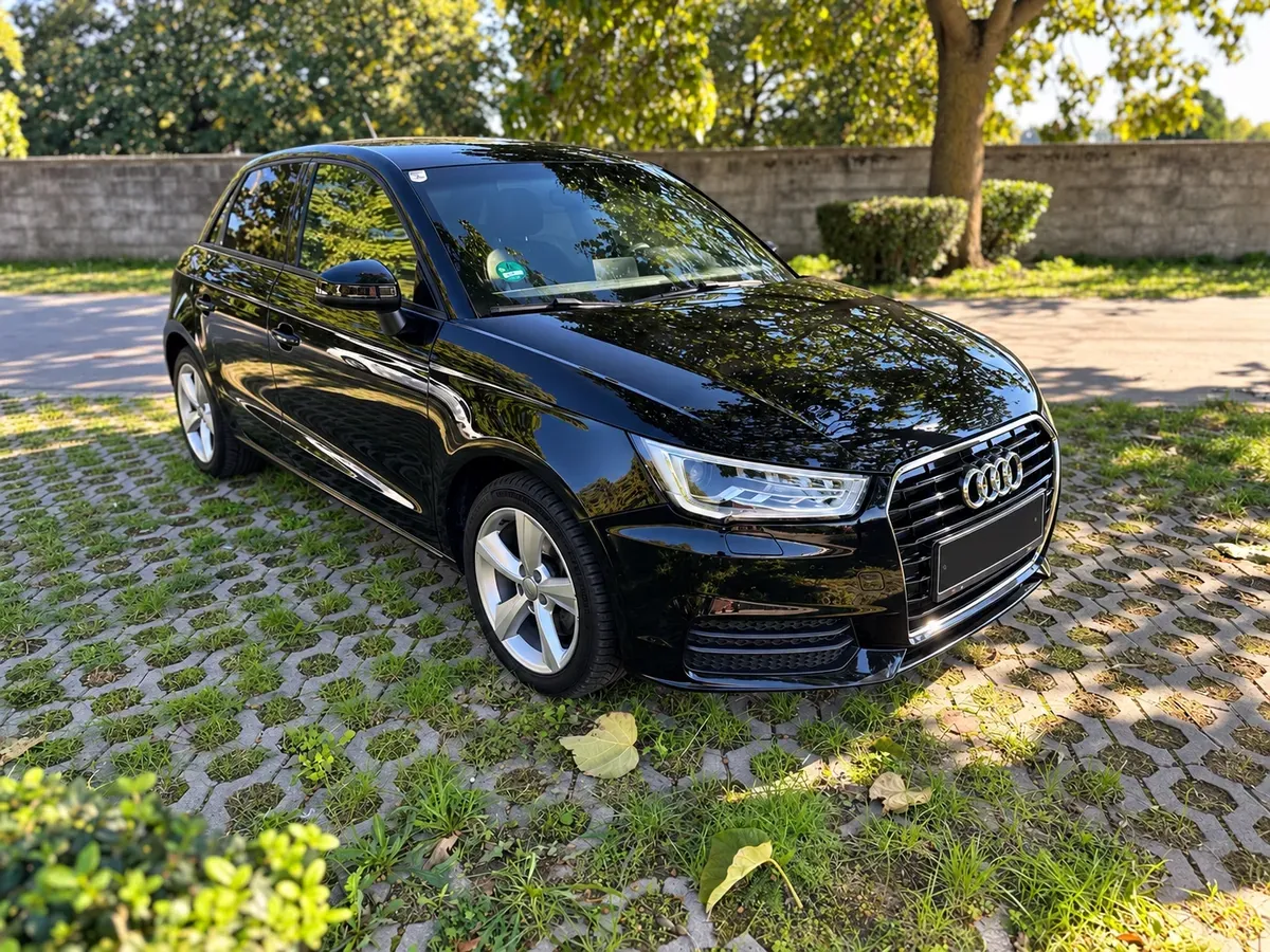 Audi A1 2015 photo 2