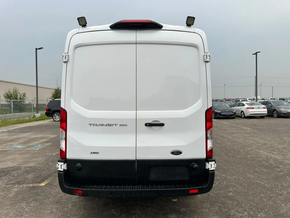 Ford Transit 2024 photo 5