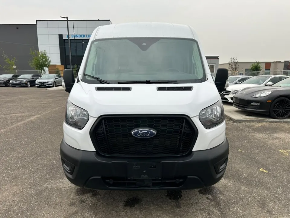 Ford Transit 2024 photo 2