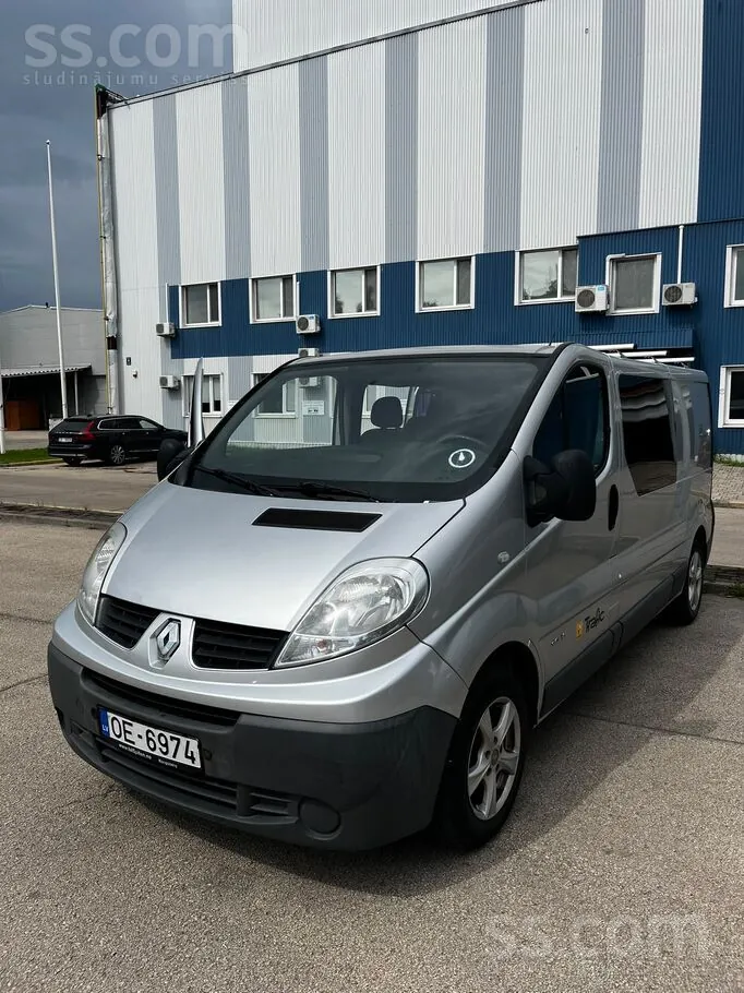 Renault Trafic 2010 photo 3