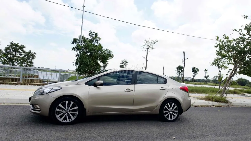 Kia K3 2013 photo 2