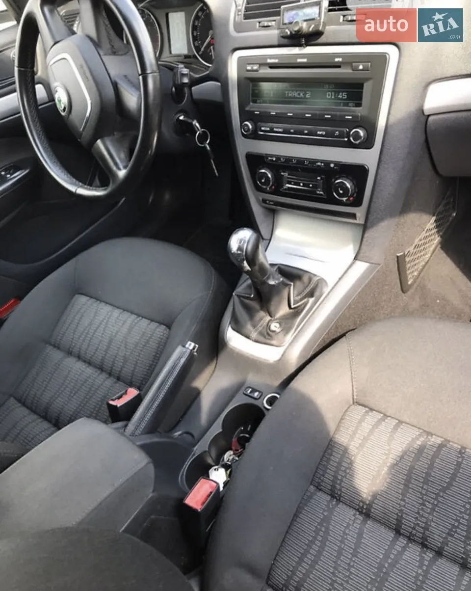 Skoda Octavia 2010 photo 5