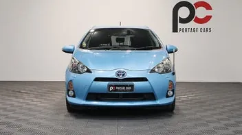 Toyota Aqua 2013 photo 3