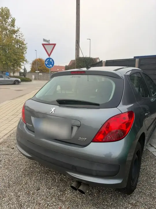 Peugeot 207