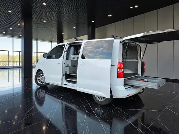 Opel Vivaro 2022 photo 2