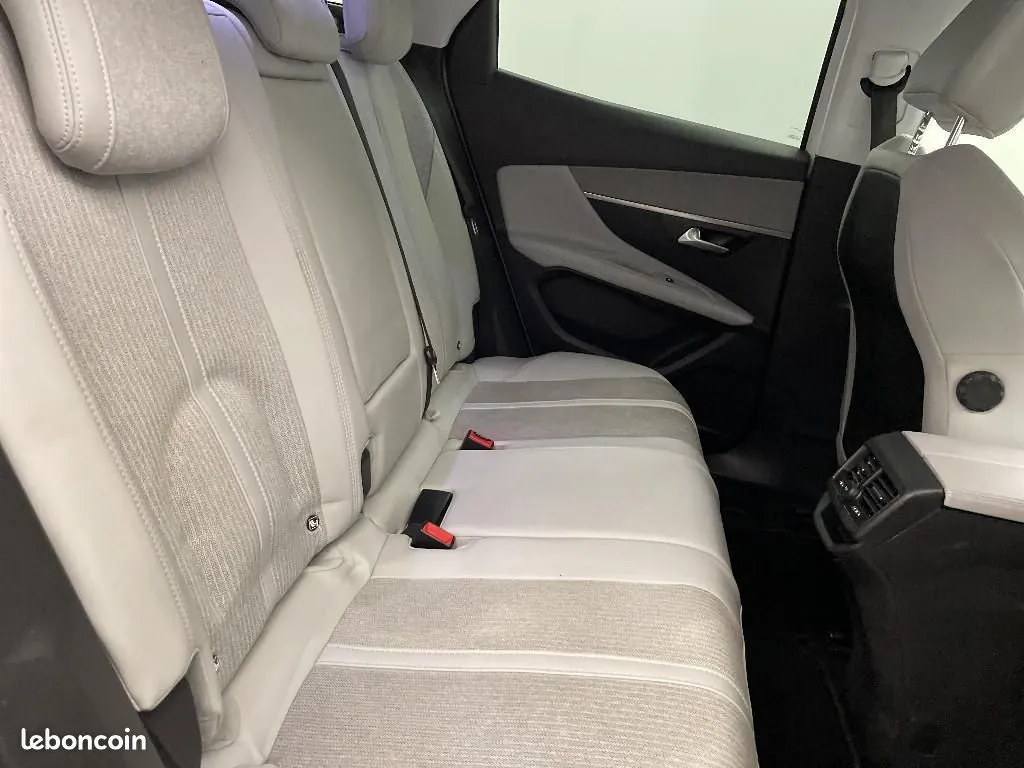 Peugeot 3008 2017 photo 5