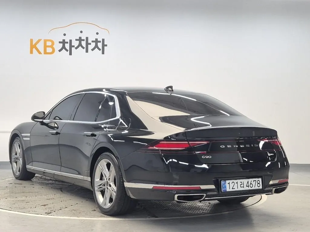 Genesis G90 2023 photo 2