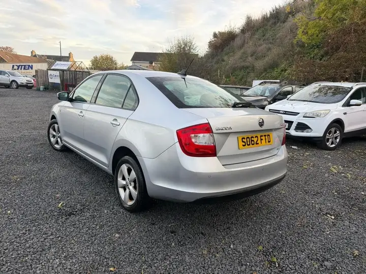 Skoda Rapid 2013 photo 4