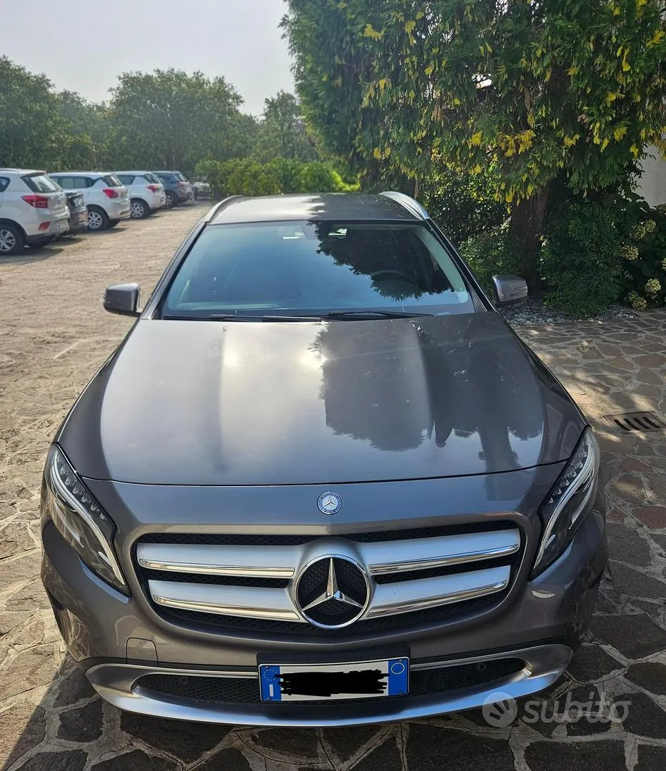 Mercedes-Benz Gla 2015 photo 2