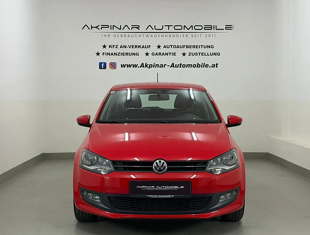 Volkswagen Polo 2011 photo 2