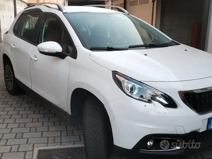 Peugeot 2008 2019 photo 2