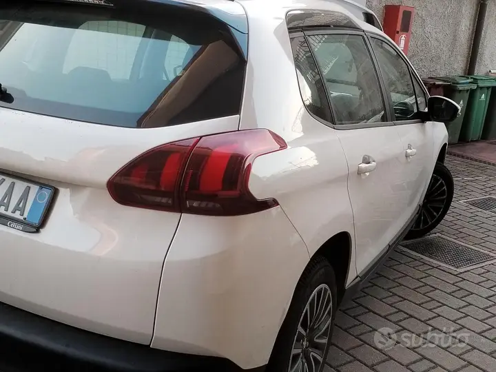 Peugeot 2008 2019 photo 3