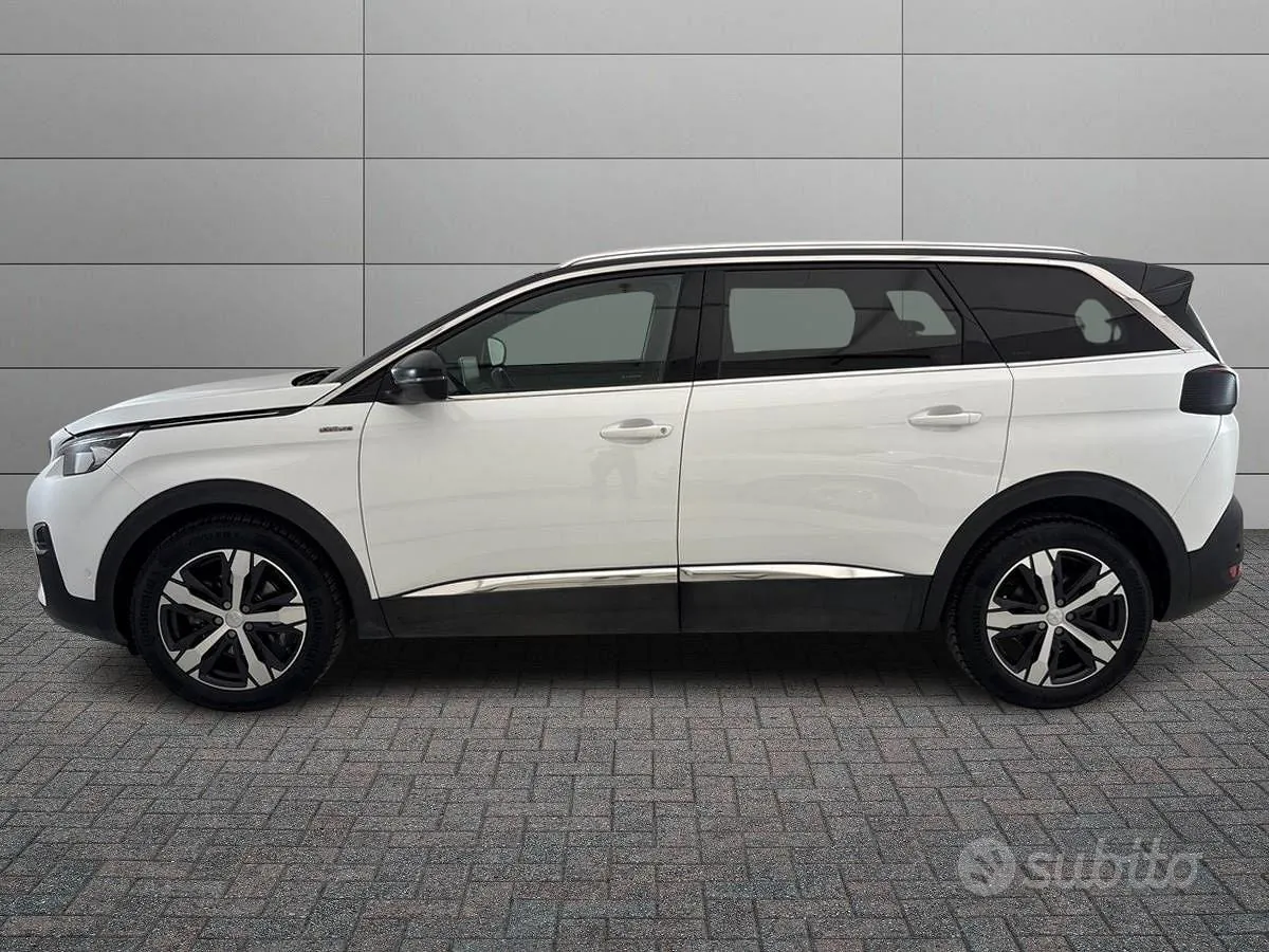 Peugeot 5008 2019 photo 2