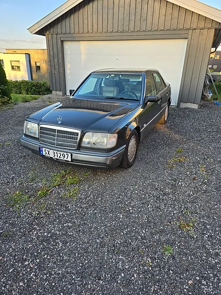 Mercedes-Benz 200 E 1991 photo 4