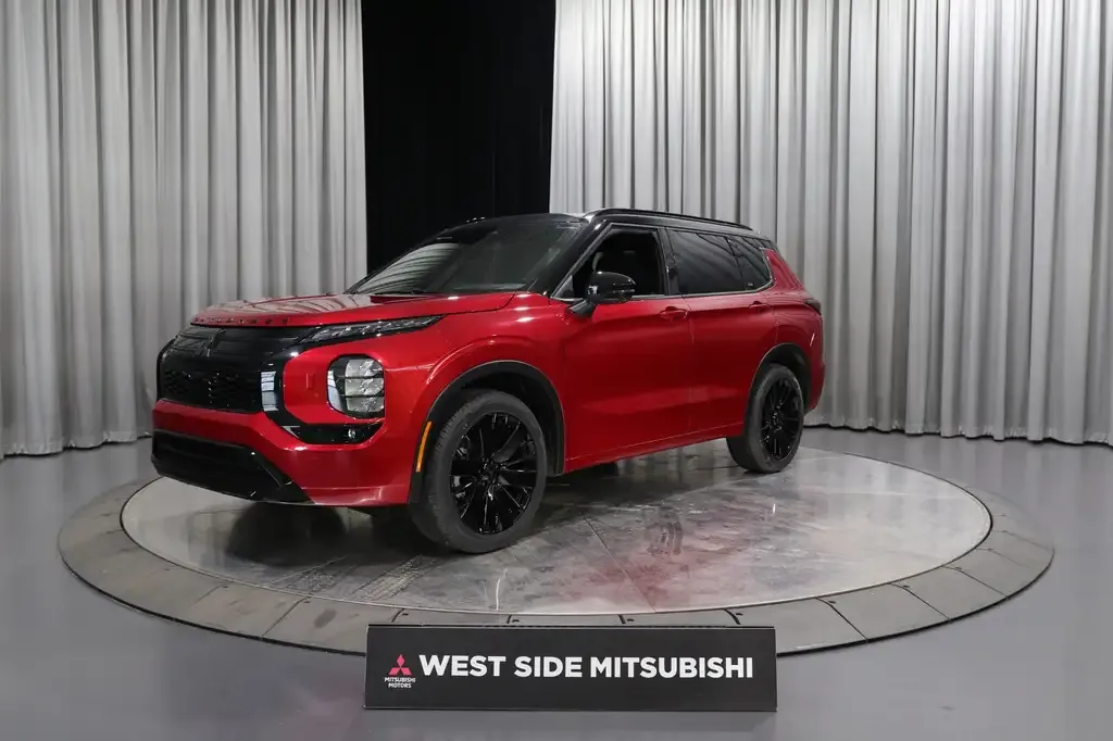 Mitsubishi Outlander 2026 photo 3