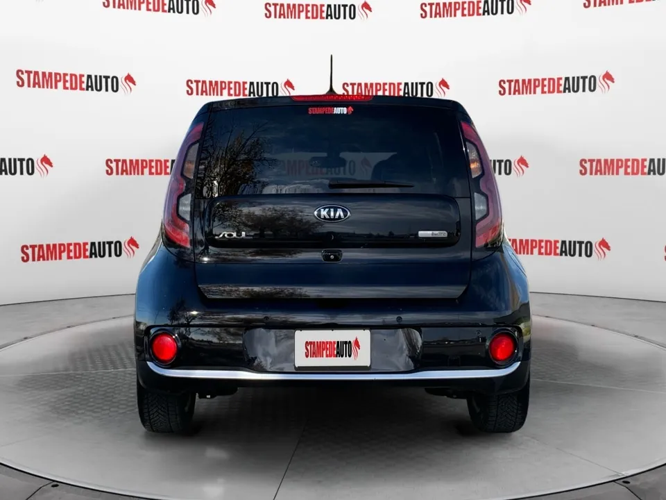 Kia Soul Ev 2017 photo 4