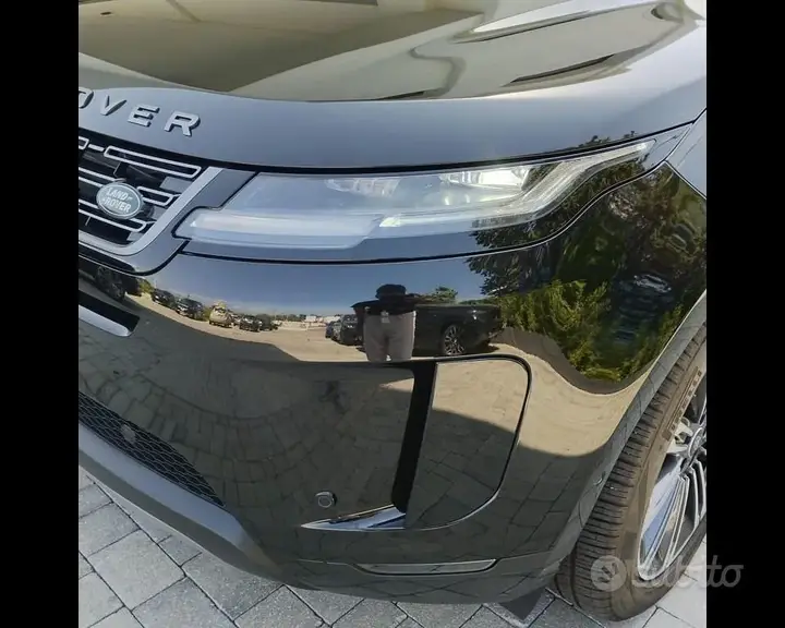 Land Rover Range Rover Evoque 2024 photo 2
