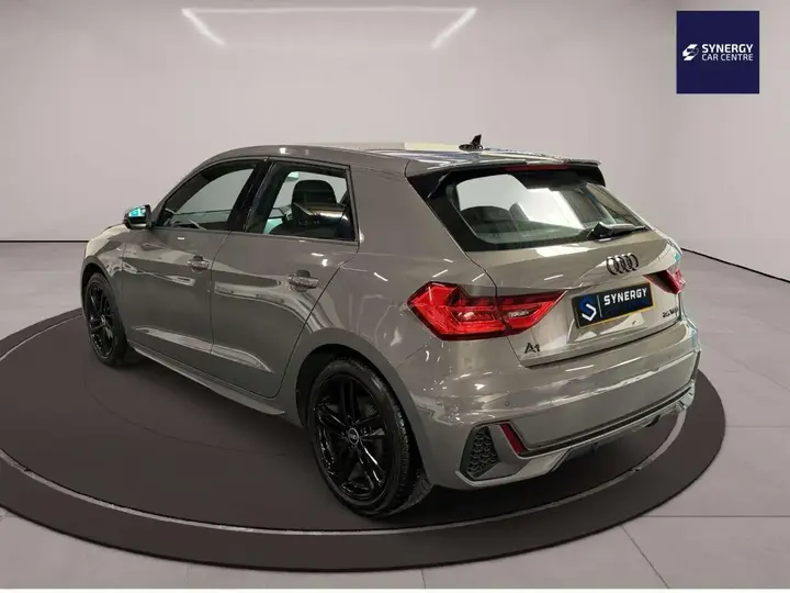 Audi A1 2021 photo 5