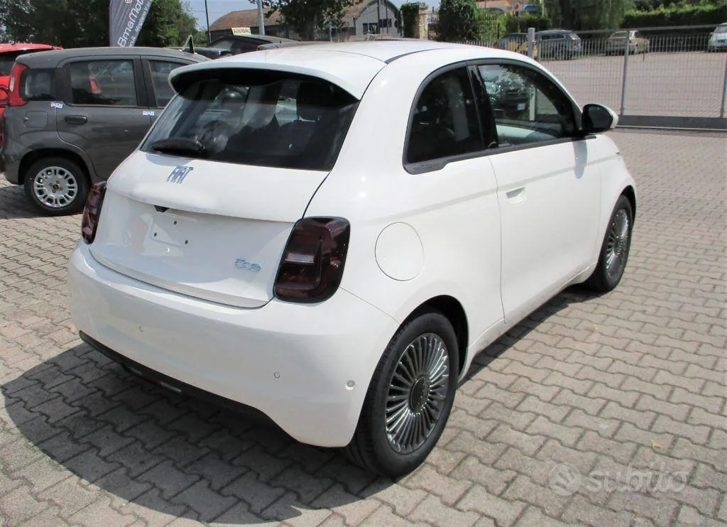 Fiat 500E 2025 photo 4
