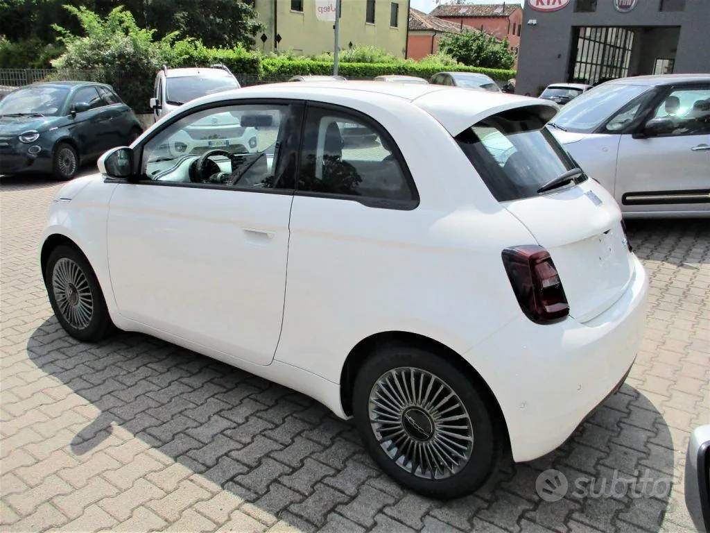 Fiat 500E 2025 photo 3