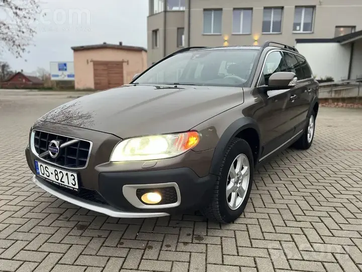 Volvo Xc70 2012 photo 2