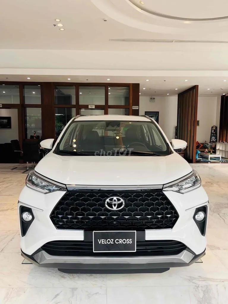 Toyota Veloz Cross