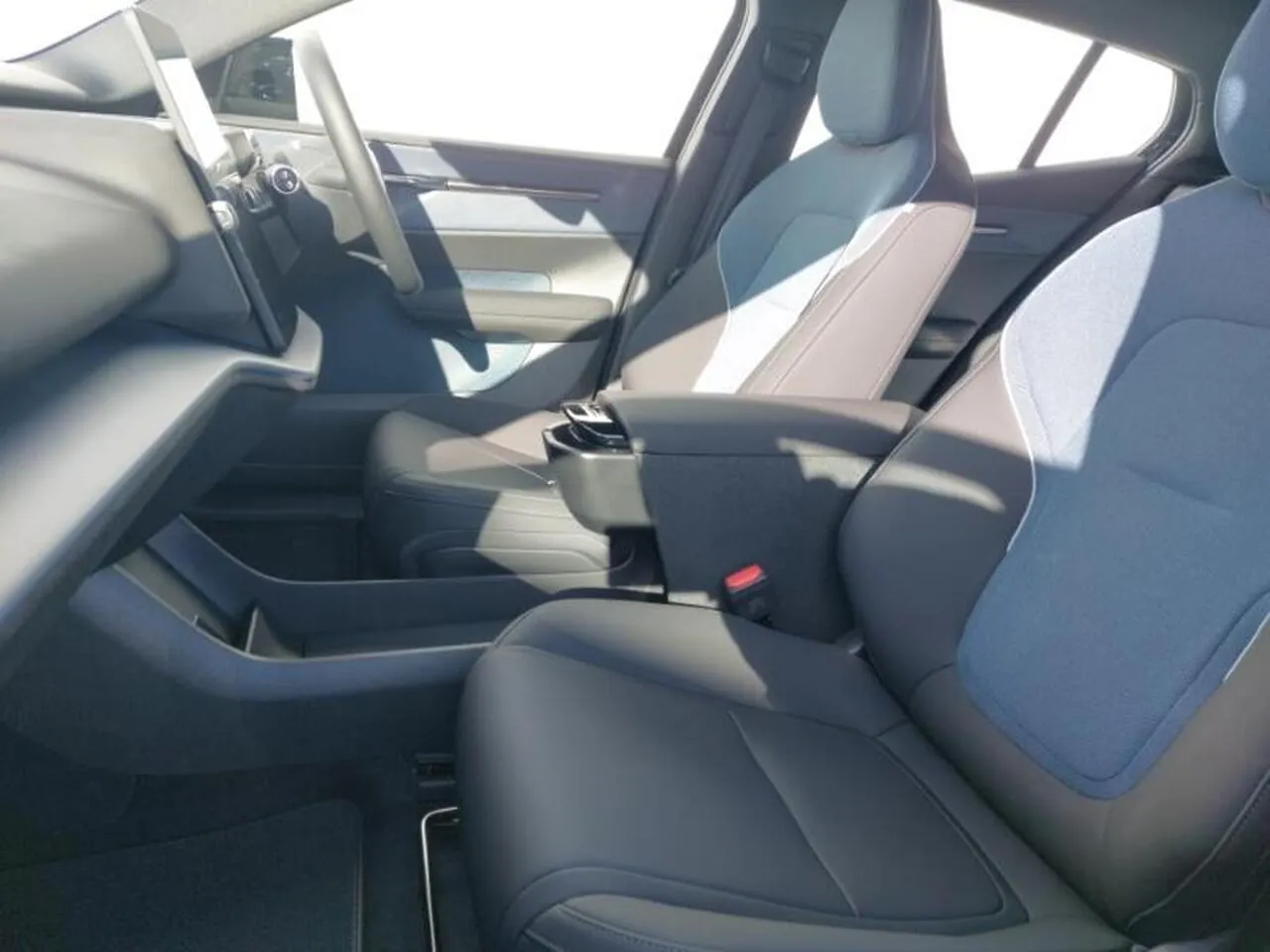 Volvo Ex30 2026 photo 5