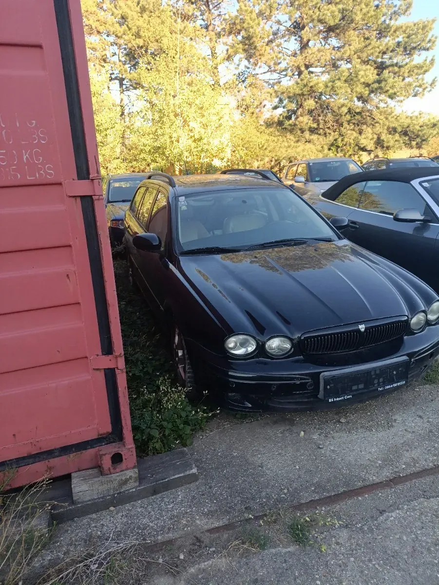 Jaguar X-Type 2004 photo 2