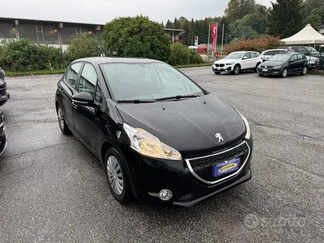 Peugeot 208 2013 photo 3