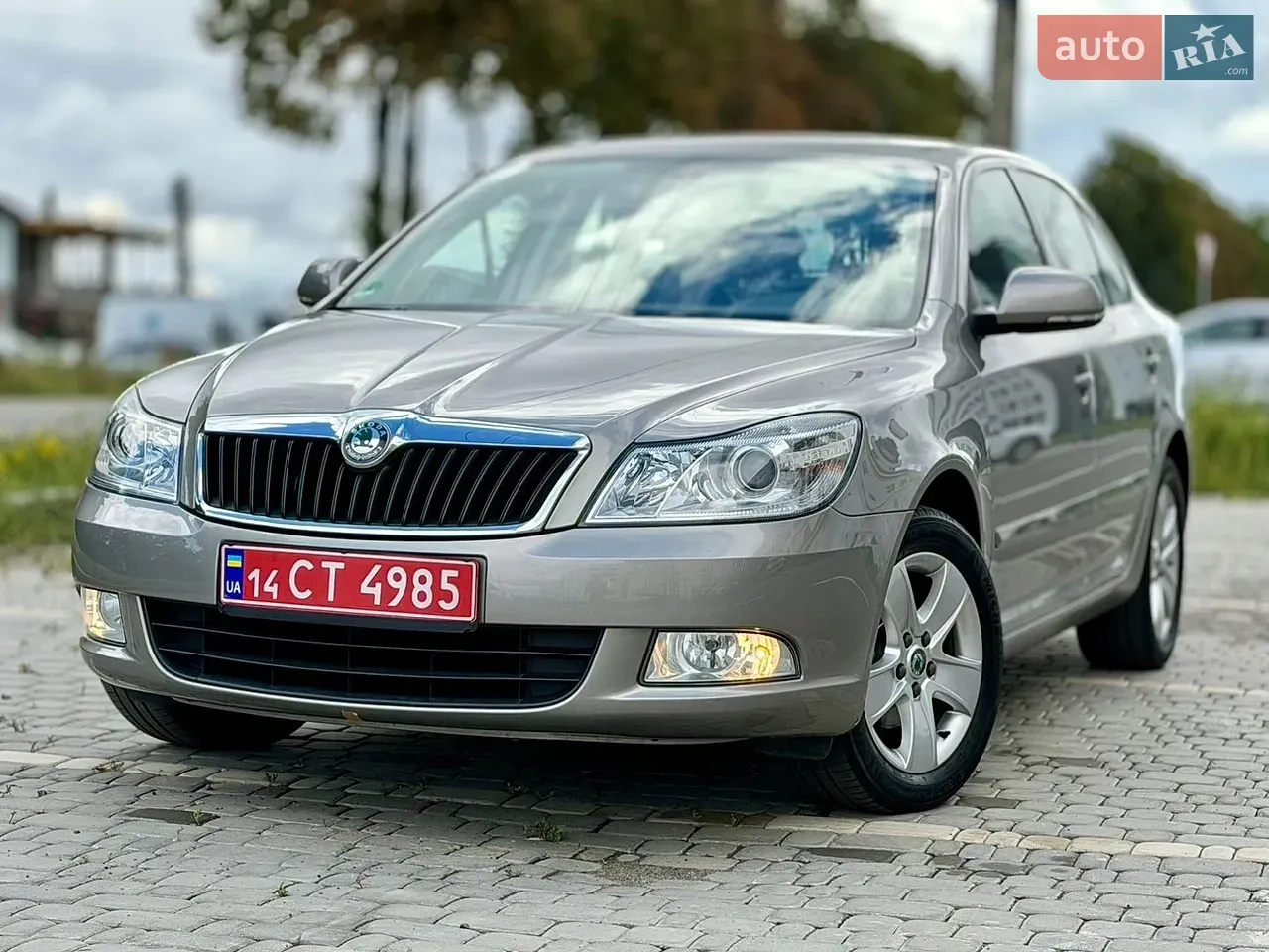 Skoda Octavia 2010 photo 3
